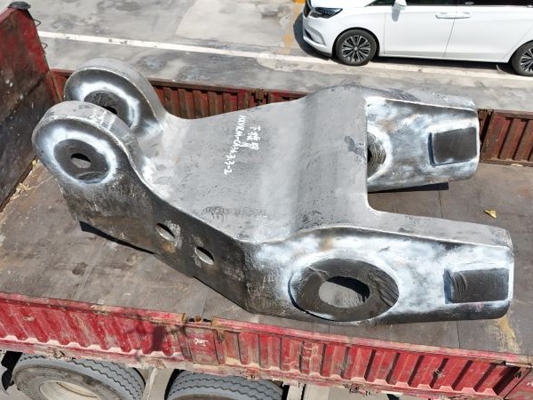 大型鑄造廠-騰飛鑄鋼對(duì)夾臂的尺寸精度控制有哪些關(guān)鍵工藝措施？