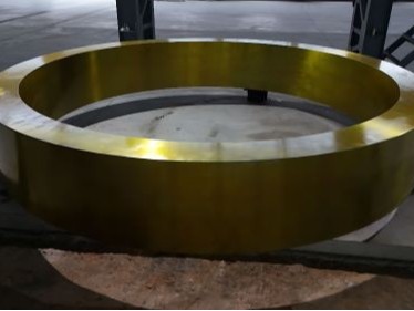 大型鑄鋼件輪帶拋丸機(jī)如何進(jìn)行拋丸