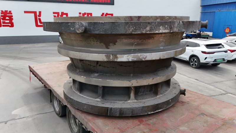 大型鑄鋼件-上機(jī)架從鑄鋼到焊接，哪種方式更勝一籌？